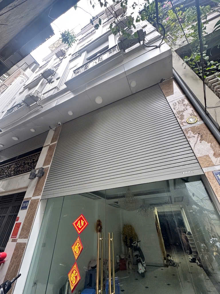 CC nhờ Bán CHDT phố ĐẠI LA. TRƯƠNG ĐỊNH. DT 65m 6 Tầng. Thang máy. Cách Mặt phố chỉ 20m.